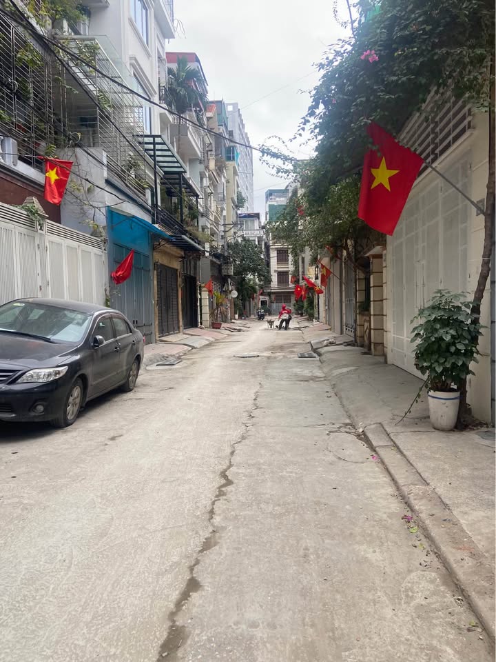 Nhà dân xây cao cấp tại Phùng Chí Kiên, Cầu Giấy, 79m² giá 30 tỷ - Siêu hiếm, chính chủ!