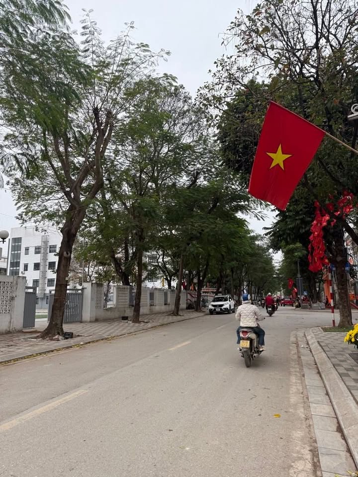 Nhà phố Phú Gia, Phú Thượng 82m² giá thỏa thuận - Sổ đỏ chính chủ, ô tô vào nhà!