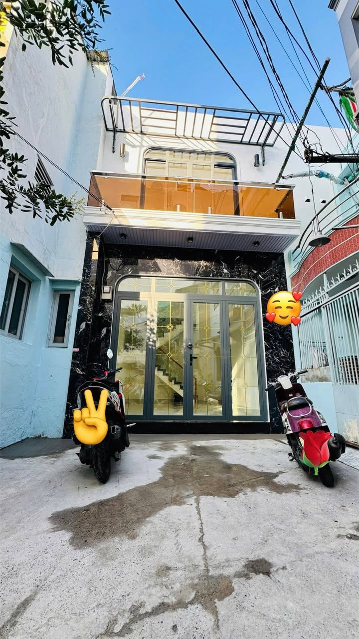 Nhà phố 2 tầng Xóm Đạo, Quận 4, 57m² giá 5.95 tỷ - Đầu tư sinh lời ngay!