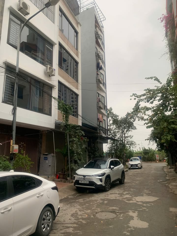 Đất nền Yên Nghĩa, Quận Hà Đông 50m² giá 12 tỷ - Sổ đỏ chính chủ, vị trí đẹp!