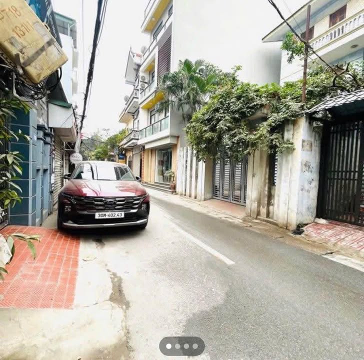 Nhà phố Ngọc Thụy 66m² giá 2.5 tỷ - Thiết kế hiện đại, sẵn sàng ở ngay!