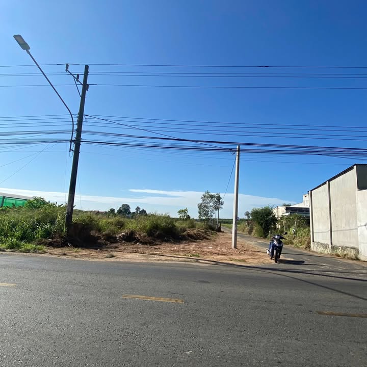 Đất nền Trừ Văn Thố, Bình Dương 270m² giá 1.1 tỷ - Sổ hồng chính chủ!