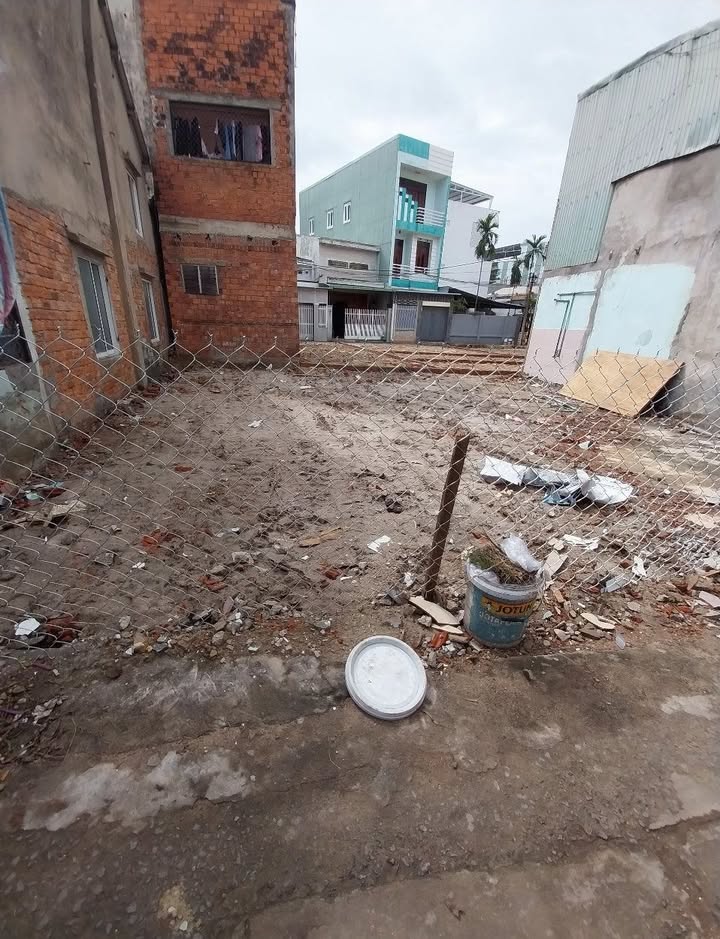 Đất Kiệt Phạm Cự Lượng, Quận Sơn Trà 70m² giá 5 tỷ - Cơ hội đầu tư tuyệt vời!