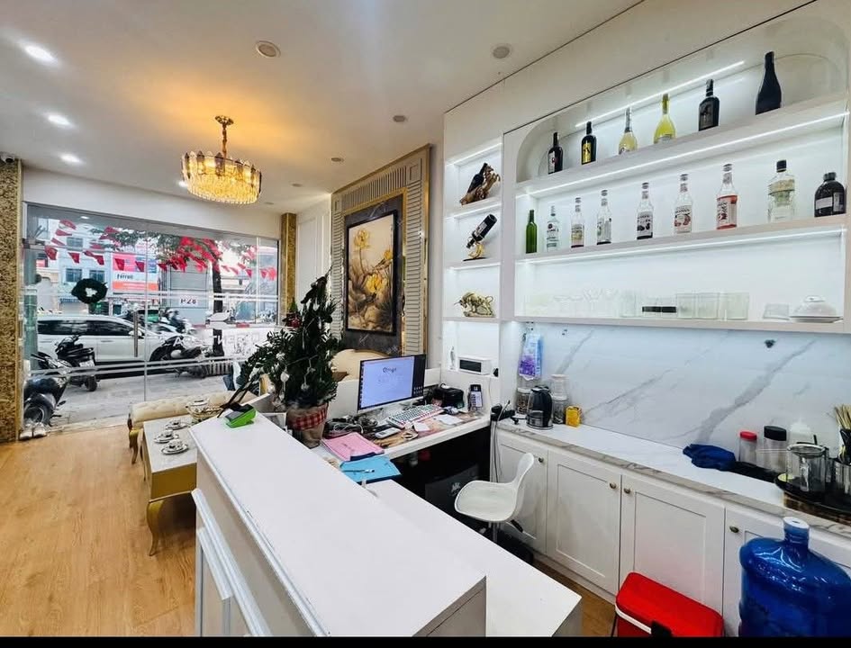 Bán gấp mặt phố Minh Khai, Hai Bà Trưng 42m² giá 29 tỷ - Kinh doanh đỉnh cao!