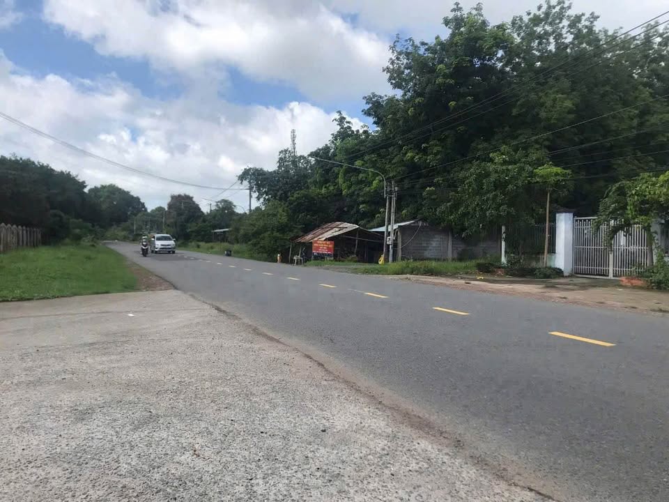 Bán đất kho xưởng tại KCN Nam Tân Uyên, Bình Dương 15.000m² - Pháp lý rõ ràng, giá tốt!