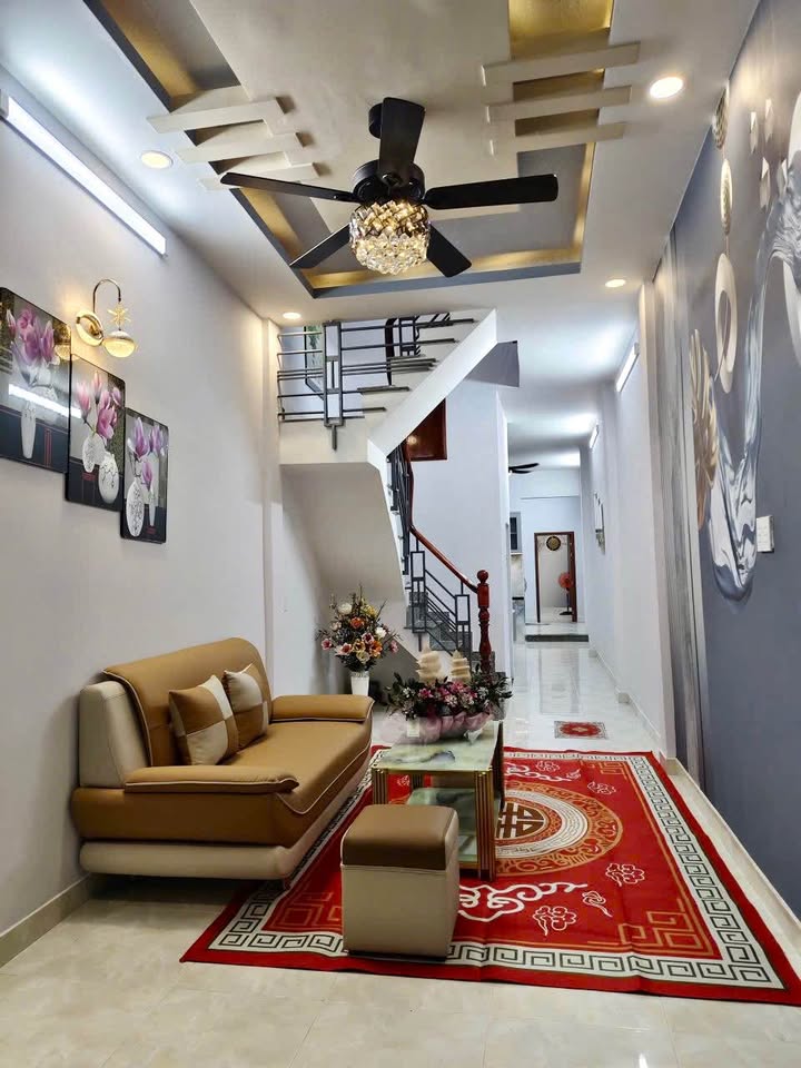 Nhà đẹp đường Bùi Minh Trực, Quận 8, 75m² giá 5 tỷ - Sổ hồng chính chủ!