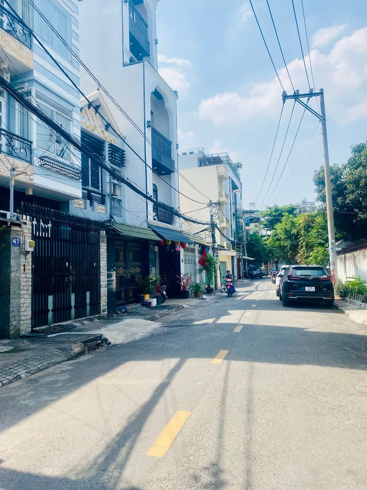 Nhà phố Tân Quý, Quận Tân Phú, 98m² giá 9.2 tỷ - Mặt tiền hẻm rộng, đối diện AEON!