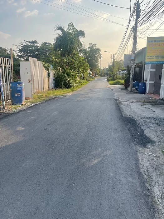 Nhà sổ hồng riêng xã Tân Thạnh Đông - Củ Chi 125m² giá 2.7 tỷ - Sẵn sàng vào ở!