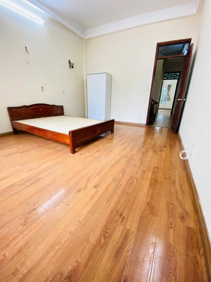 Phòng trọ cho thuê tại 891 sân golf Long Biên 30m² giá 3.2 triệu - Không gian thoáng sáng, tiện nghi đầy đủ!