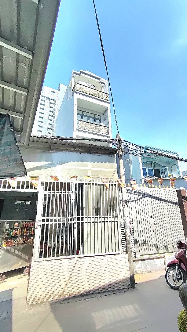 Nhà 4 tầng đường Bình Đông, Quận 8, 70m² - Sổ hồng chính chủ, giá thương lượng!