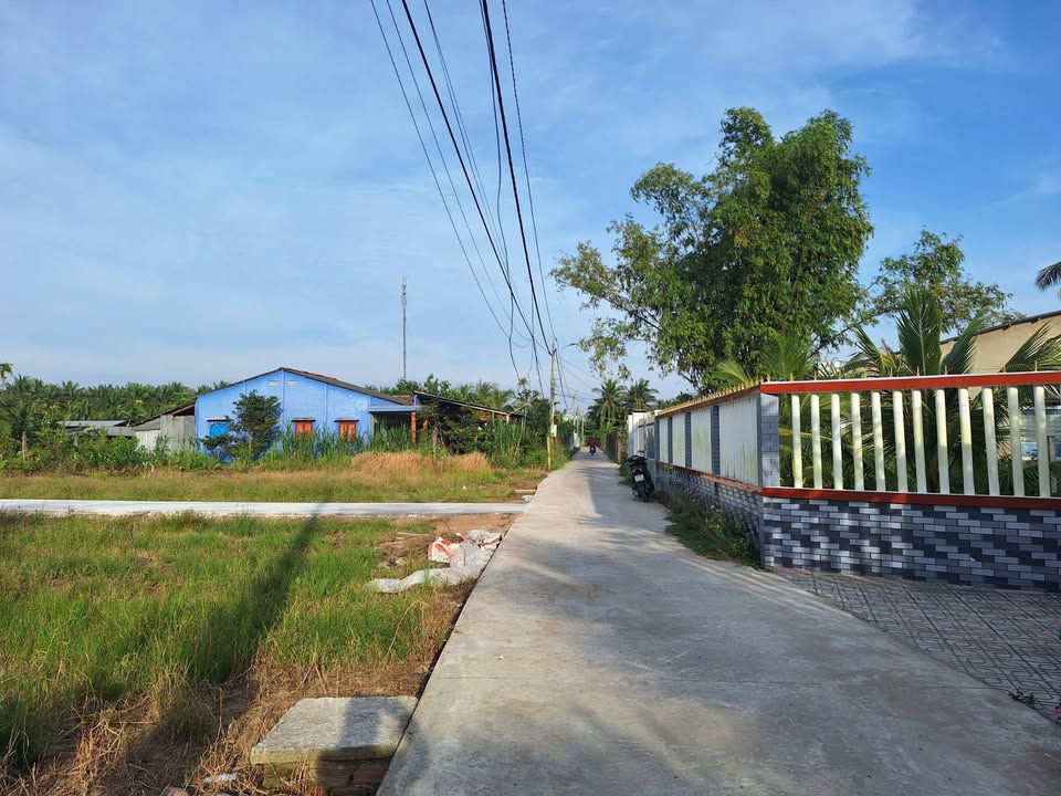 Đất nền Long Hòa B, 70m² giá chỉ 600 triệu - Đầu tư sinh lời ngay!