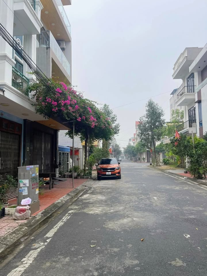 Đất mặt đường Nguyễn Khánh Toàn, Phường Mỹ Xá, 64m² giá 3.5 tỷ - Vị trí đắc địa