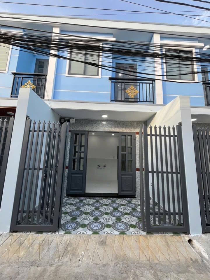 Nhà mặt tiền Thị trấn Đức Hòa 48m² giá 1.385 tỷ - Sẵn sàng ở ngay!