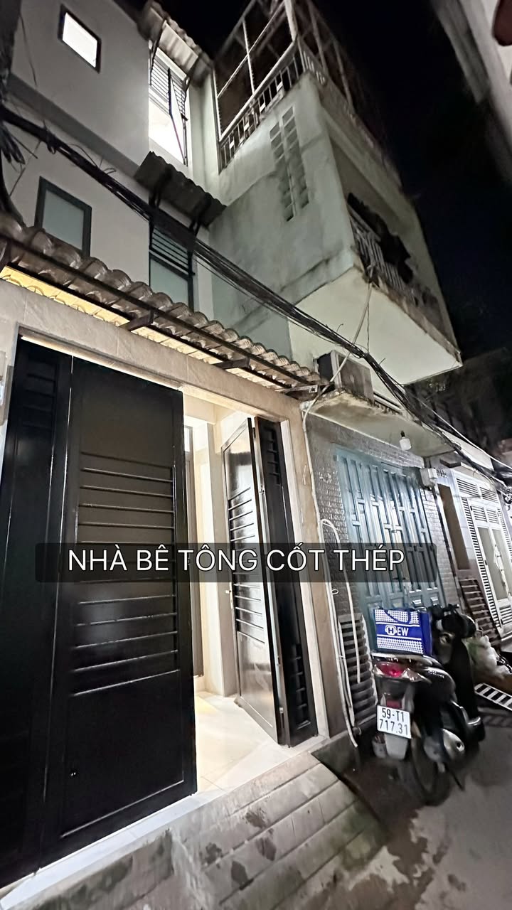 Nhà 3 tầng hẻm 3m đường 3/2, Quận 10, 28m² chỉ 5 tỷ - An cư lý tưởng!