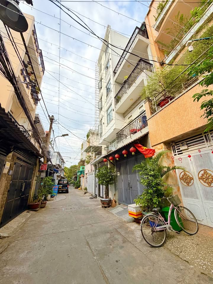 Nhà riêng hẻm Đường Tân Hương Quận Tân Phú 84m² giá 7 tỷ - Chính chủ bán gấp!