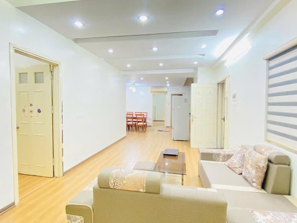 Nhà phố Láng, Đống Đa, 67m² giá 10.8 tỷ - Lô góc cực hiếm!