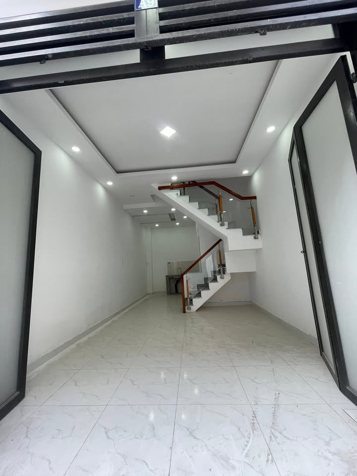 Nhà mới xây tại Xã Mỹ Hạnh Nam, Huyện Đức Hòa, 40m² giá chỉ 750 triệu - Sẵn sàng vào ở ngay!