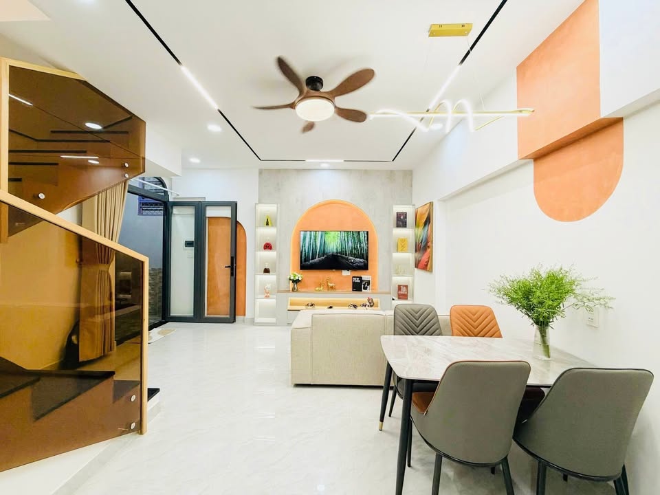 Townhouse hẻm xe tải Ung Văn Khiêm, Bình Thạnh 85m² giá 5 tỷ - Đón Tết ngay!