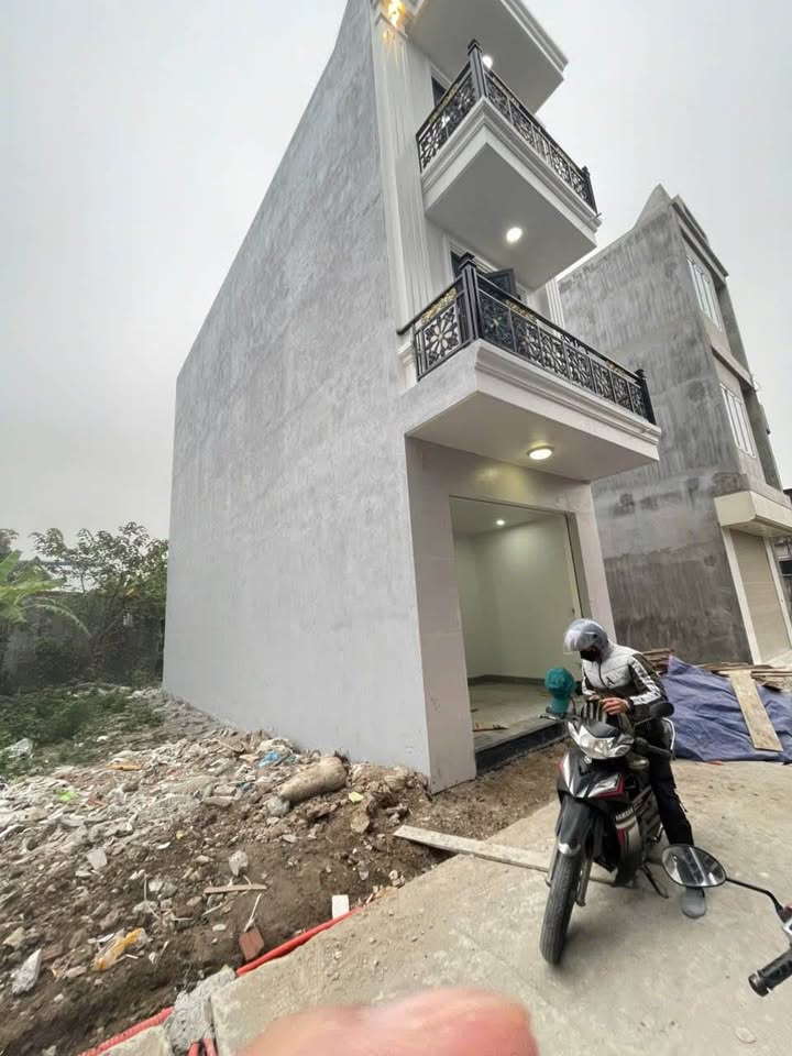 Nhà 3 Tầng Kiều Trung - Hồng Thái 56m² giá 2.25 tỷ - Ô tô vào tận cửa!