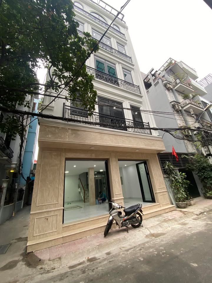 Townhouse Nguyễn Xiển 62m² giá 25 tỷ - Nhà mới full nội thất, ô tô tránh nhau!