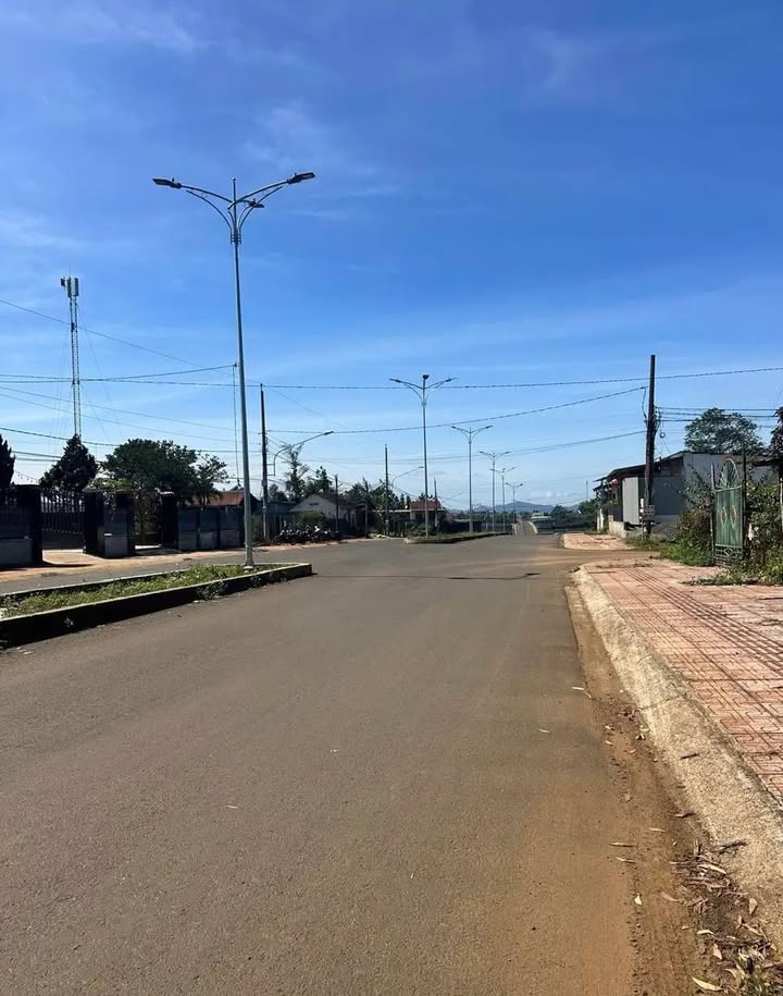 Bán nhà mặt tiền đường Cao Bá Quát, Phường 1, 625m² - Giá chỉ 84.375 tỷ