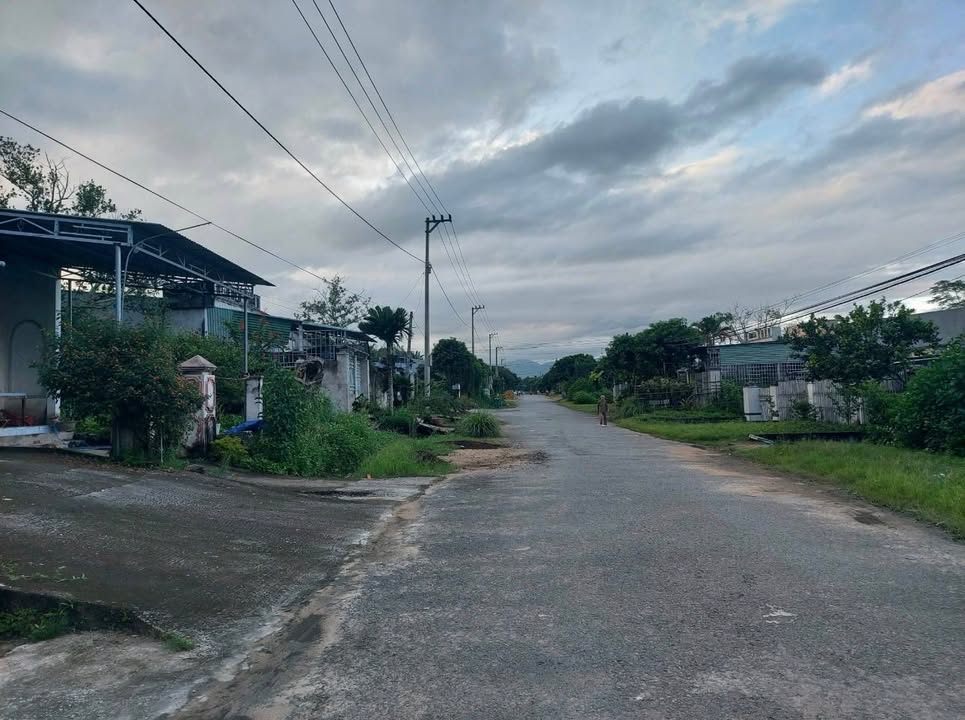 Đất mặt đường Trần Phú, Huyện Ngọc Hồi 175m² - Vị trí đắc địa, giá tốt!