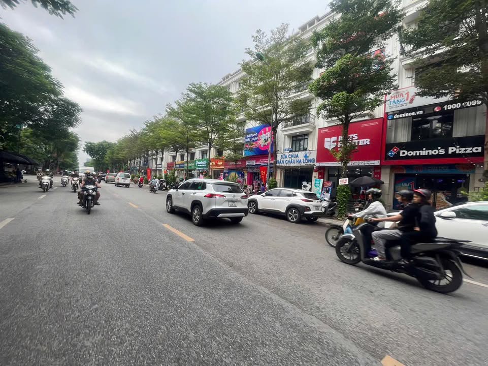 Nhà phố Ngã Tư Xuân La, Quận Tây Hồ 48m² giá thỏa thuận - Vị trí đắc địa, đầy đủ nội thất!