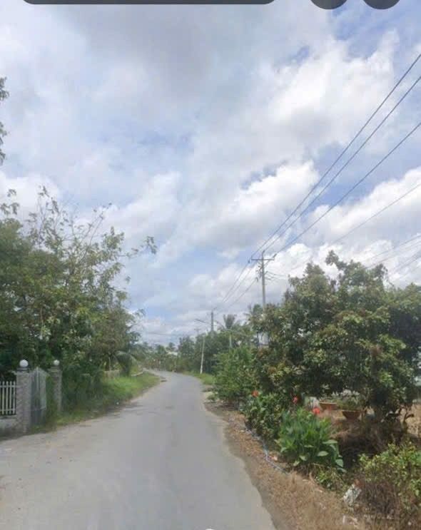 Đất mặt tiền lộ nhựa Bến Tre 577m² giá chỉ 4,04 tỷ - Cơ hội đầu tư tuyệt vời!