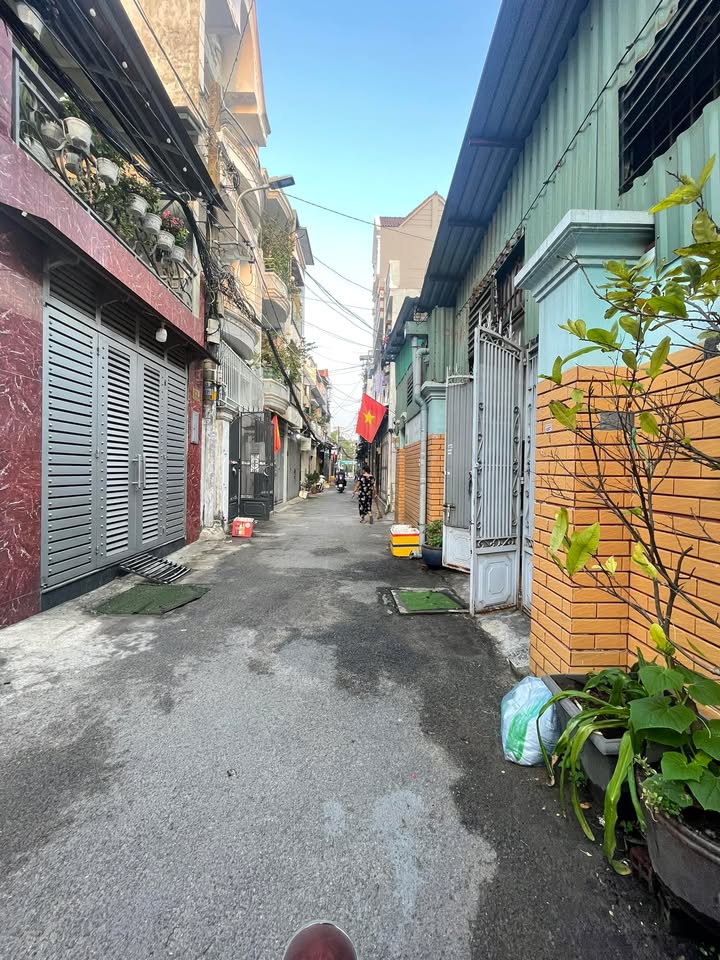 Nhà cấp 4 60m² tại Thống Nhất, Gò Vấp chỉ 4.4 tỷ - Tiện xây mới ngay!