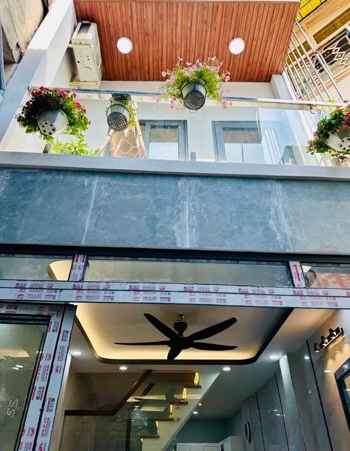 Nhà phố 2 tầng mặt tiền 3/2, Quận 11 - 48m² chỉ 3 tỷ, nội thất cao cấp