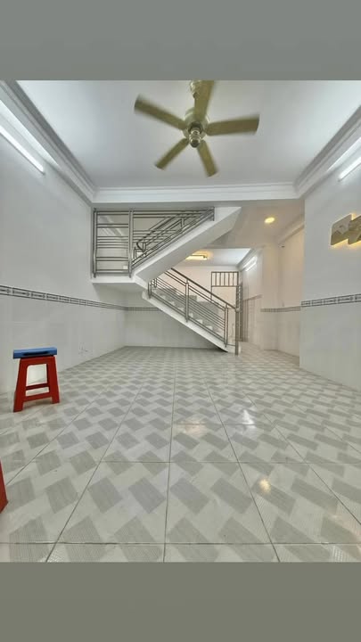 Nhà phố 3 tầng Phú Thọ Hòa 65m² giá 8.2 tỷ - Ngay chợ vải sầm uất!