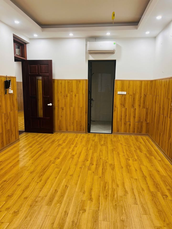 Cho thuê mặt bằng kinh doanh nguyên căn Gold Mark City 75m² - Vị trí đắc địa, sẵn sàng hoạt động!