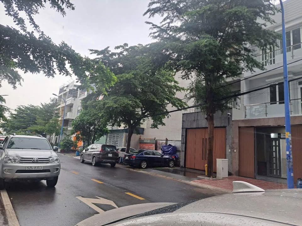 Bán FrontHouse đường 14m Phường Tây Thạnh 100m² - Giá chỉ 11.5 tỷ VND, cơ hội đầu tư tuyệt vời!