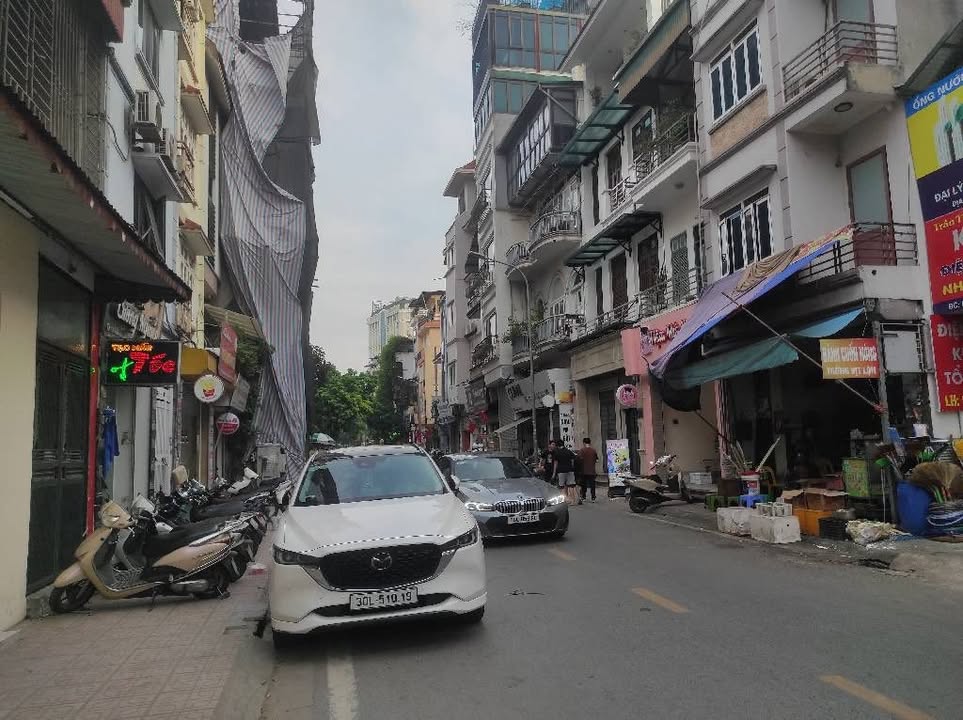 Nhà 3 tầng tại Berriver, Hoàng Như Tiếp 62m² - Đầy đủ tiện ích, giá 16 tỷ!