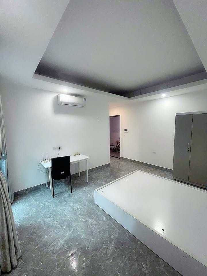 Phòng cho thuê tại phố Hoàng Ngân, Cầu Giấy 20m² giá 4.8 triệu - Không gian thoáng đãng, tiện nghi đầy đủ!