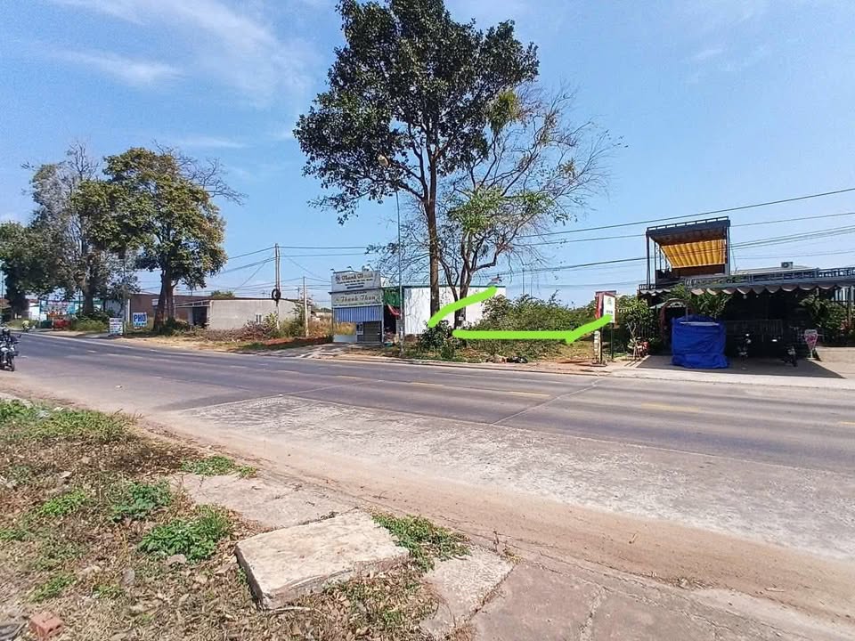 Đất mặt tiền tỉnh lộ 8, xã Ea Pốk, 150m² giá 3.5 tỷ - Cơ hội đầu tư hấp dẫn!