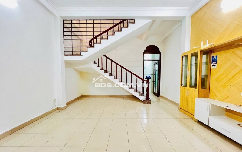 Nhà 3 tầng mặt tiền đường Tống Phước Phổ, Hải Châu, Đà Nẵng - Giá chỉ 11.8 tỷ!