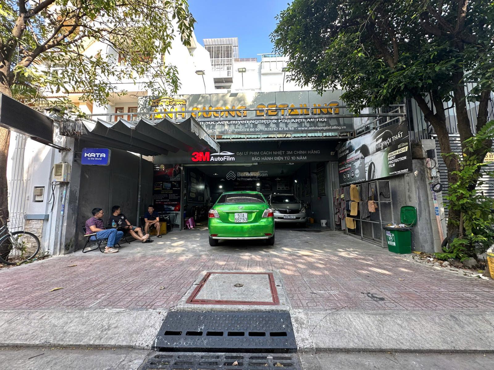 Cho thuê mặt bằng 200m² góc Hoàng Kim Giao - Phạm Hùng, Quận 8 - Kinh doanh sầm uất!