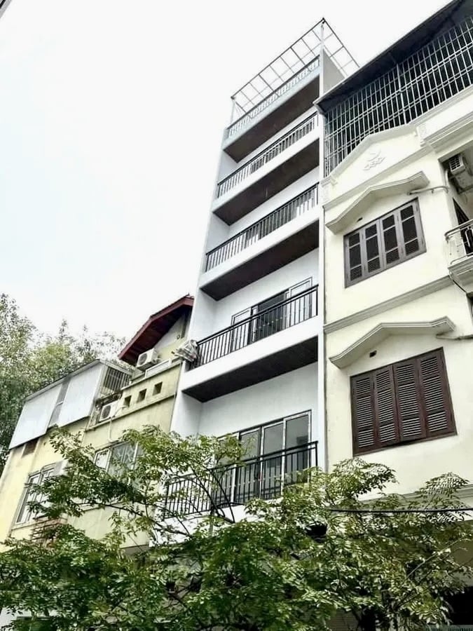 Nhà phân lô Khương Trung, Thanh Xuân 47m² giá 19.3 tỷ - Thiết kế hiện đại, thang máy, gara ô tô