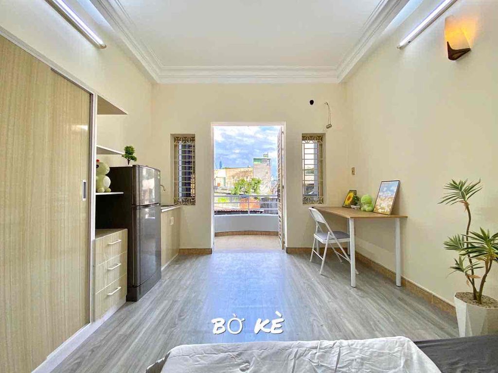 Phòng cho thuê trung tâm Quận 1, 28m² giá chỉ 5.5 triệu - Tiện nghi đầy đủ!