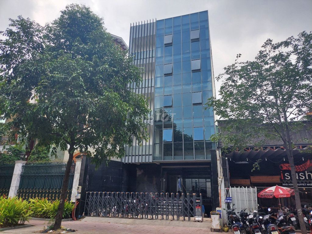 Nhà mặt tiền Ấp Bắc, Quận Tân Bình 600m² giá 110 triệu - Kinh doanh sầm uất ngay tức thì!