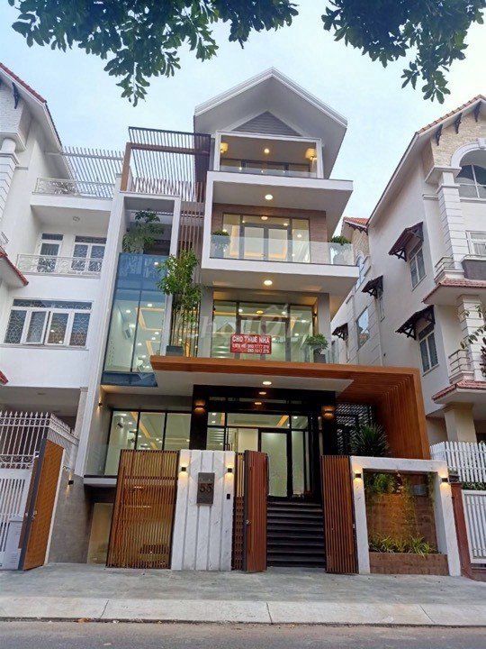 Office cho thuê góc 2 mặt tiền Đường Âu Cơ, Quận Tân Bình 800m² - Nhà mới 100%