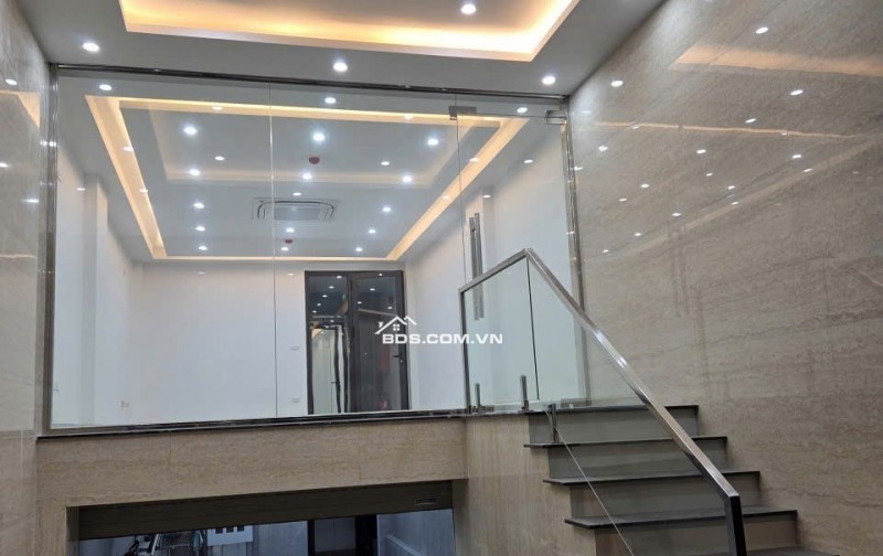 Tòa nhà văn phòng Nguyễn Khang Cầu Giấy 72m² giá 32 tỷ - Đầu tư sinh lời ngay!