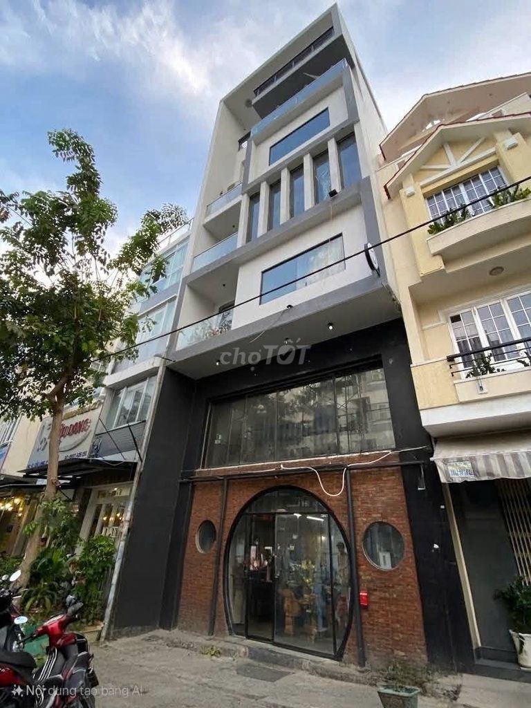 Nhà Mặt Tiền Đường Tôn Thất Tùng, Quận 1, 80m² - Phù hợp làm văn phòng và showroom!
