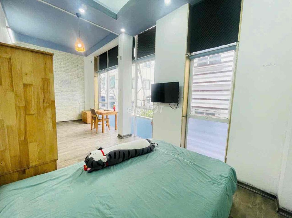 Phòng cho thuê đường Nguyễn Trãi Quận 1, 30m² giá 5.5 triệu - Vị trí trung tâm sôi động!