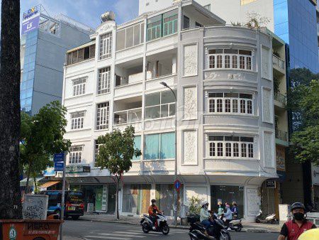 Cho thuê văn phòng mặt tiền đường Nguyễn Gia Trí, Bình Thạnh 800m² - Vị trí đắc địa kinh doanh sầm uất!