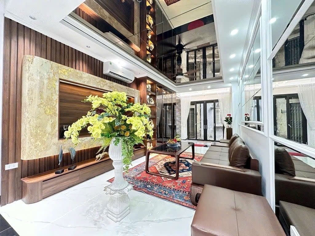 Nhà đẹp Giảng Võ Ba Đình 53m² giá 16.9 tỷ - Thiết kế sang trọng như khách sạn 5 sao!