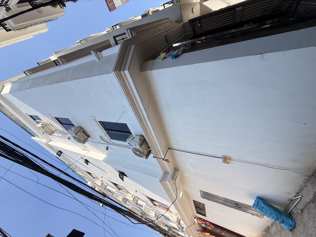 Nhà riêng Lạc Long Quân - Cầu Giấy - 40m² giá 8.5 tỷ - Lô góc tuyệt đẹp!