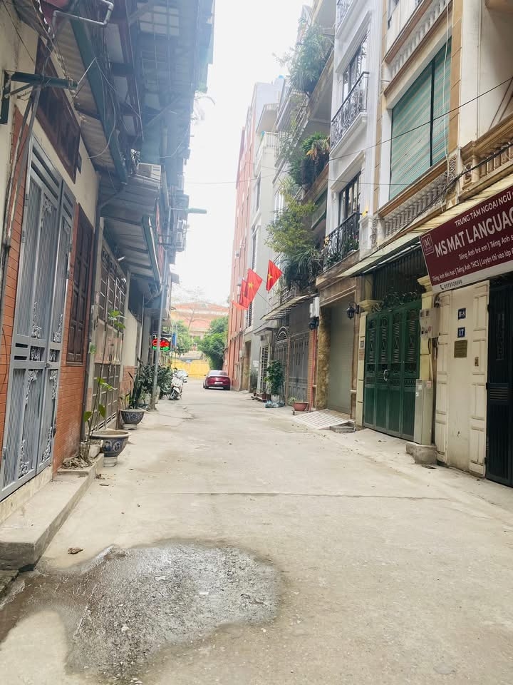 Bán nhà 6 tầng thang máy phố Hoàng Quốc Việt, Cầu Giấy, 55m², 26.5 tỷ - Kinh doanh đỉnh cao!