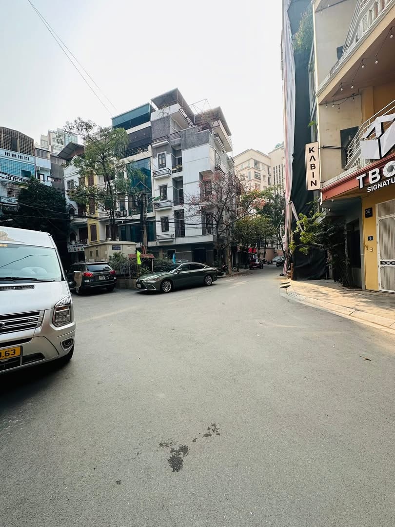 Nhà phân lô Trung Kính, Cầu Giấy 71m² giá 32.5 tỷ - Đường lớn, kinh doanh sầm uất!